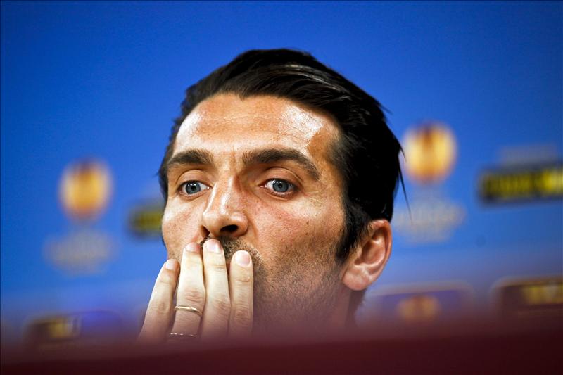 Buffon encabeza la lista de Prandelli para el Mundial