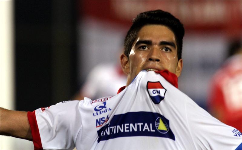 El paraguayo Montenegro aportará ímpetu juvenil al británico Leeds United