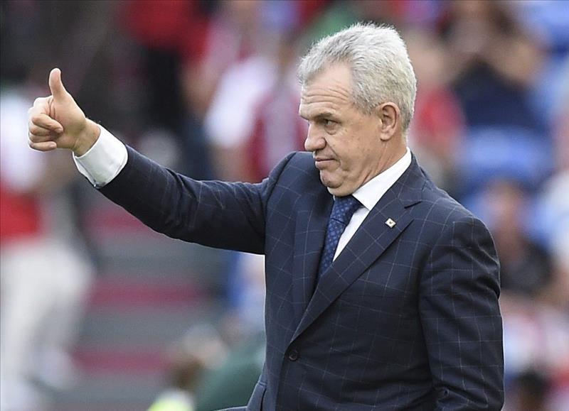 Japón comienza la defensa del título con una goleada sobre Palestina