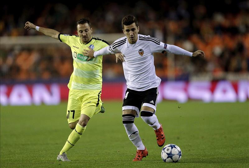 2-1. Un afortunado Valencia suma tres puntos vitales ante el Gante