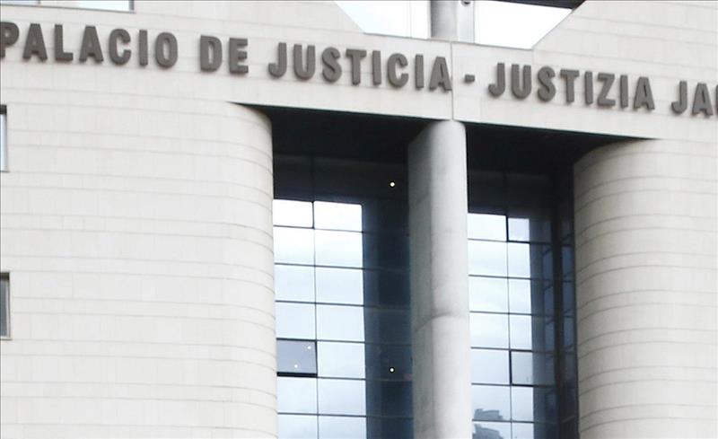 El juez cita como imputados a cuatro exmiembros de la junta gestora de Osasuna