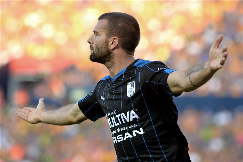 El argentino Villa anota su duodécimo gol y da triunfo al Querétaro