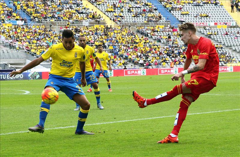 0-0. Setién debuta con un empate ante el Villarreal sobre un mal terreno de juego