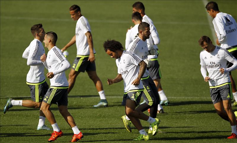 El Real Madrid busca goles que le afiancen en el liderato