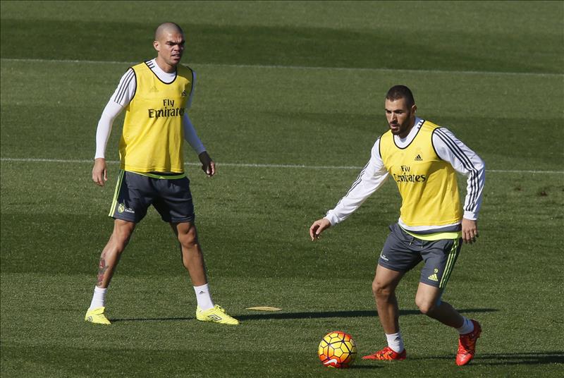 Keylor y Benzema, fuera de la lista; Bale y James viajan a Sevilla