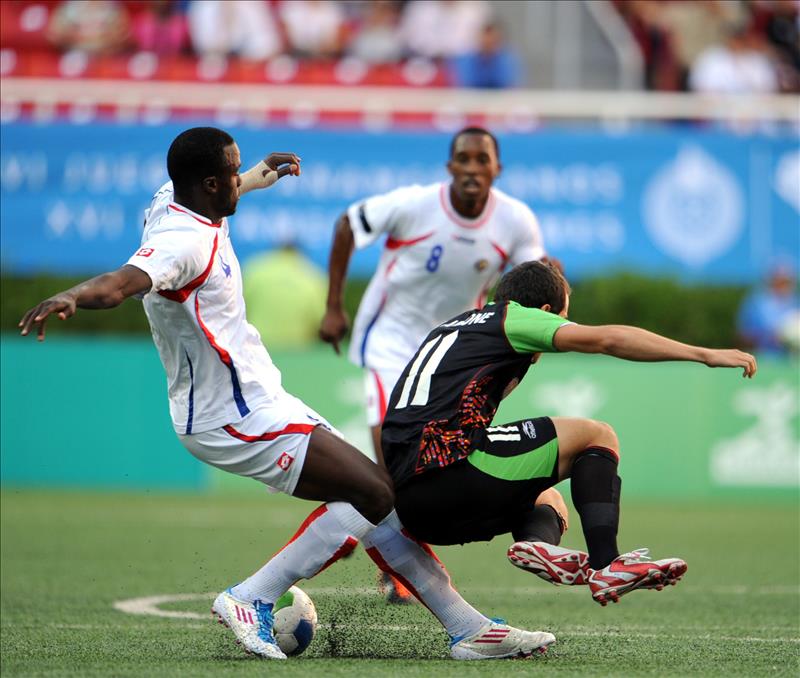 wp image 301789 - Suspenden con tres juegos a un futbolista que lanzó un zapato a otro en Costa Rica