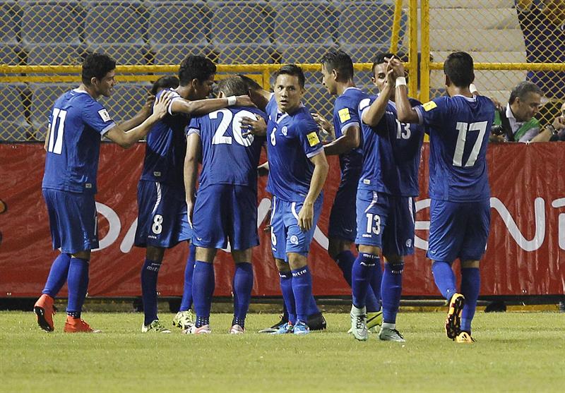 wp image 418240 - El Salvador inicia su preparación para el partido contra México de las eliminatorias
