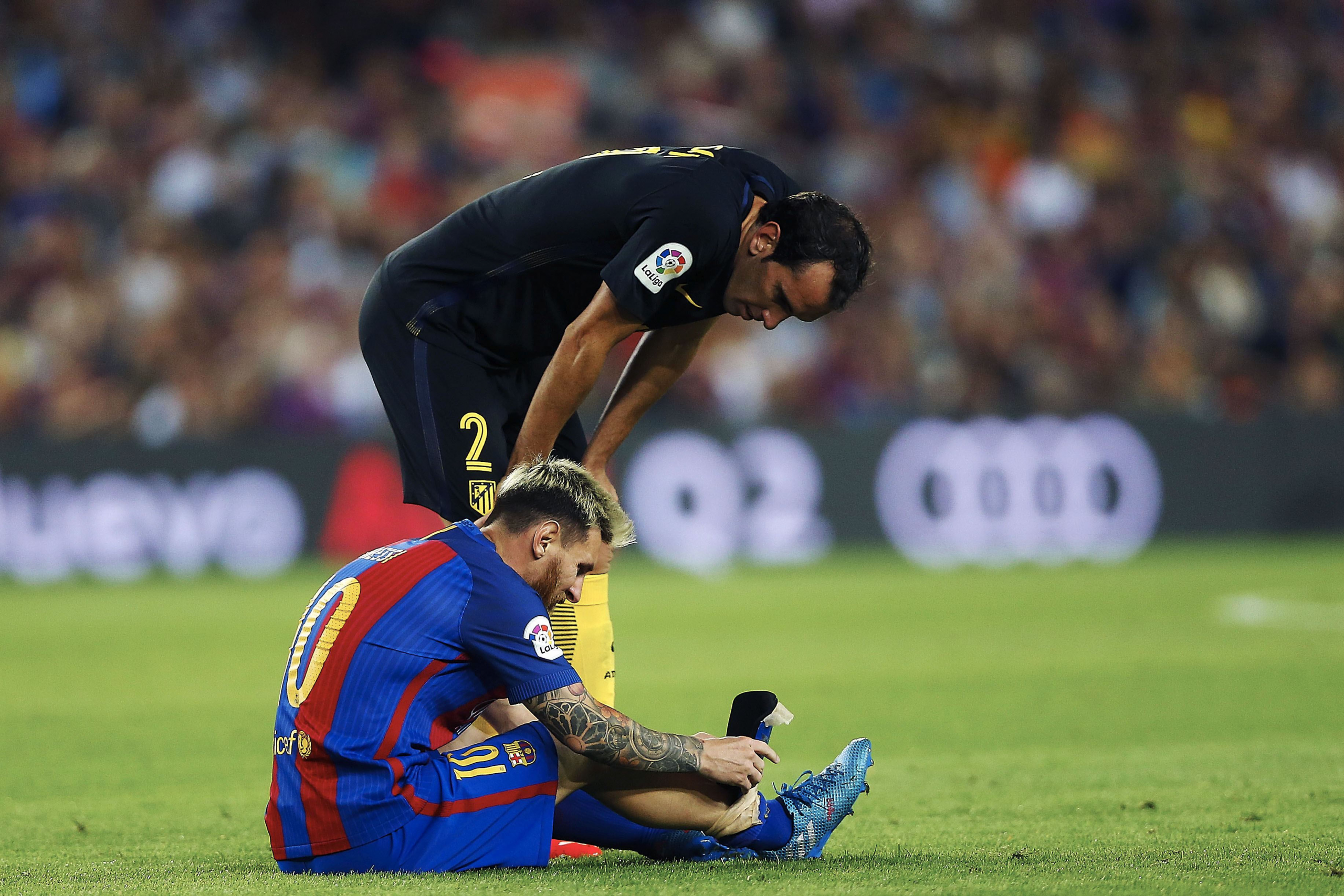 wp image 430641 scaled - Messi se retira por molestias musculares en el muslo derecho