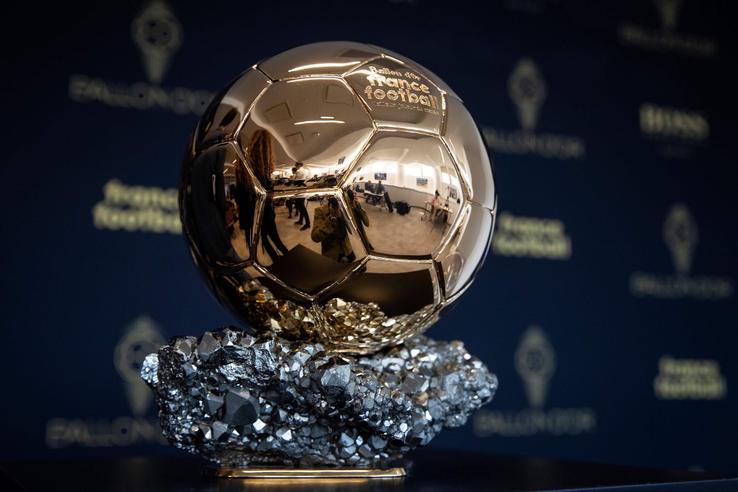 Balon de Oro - Otro gol de la pandemia al futbol, no habrá Balón de Oro