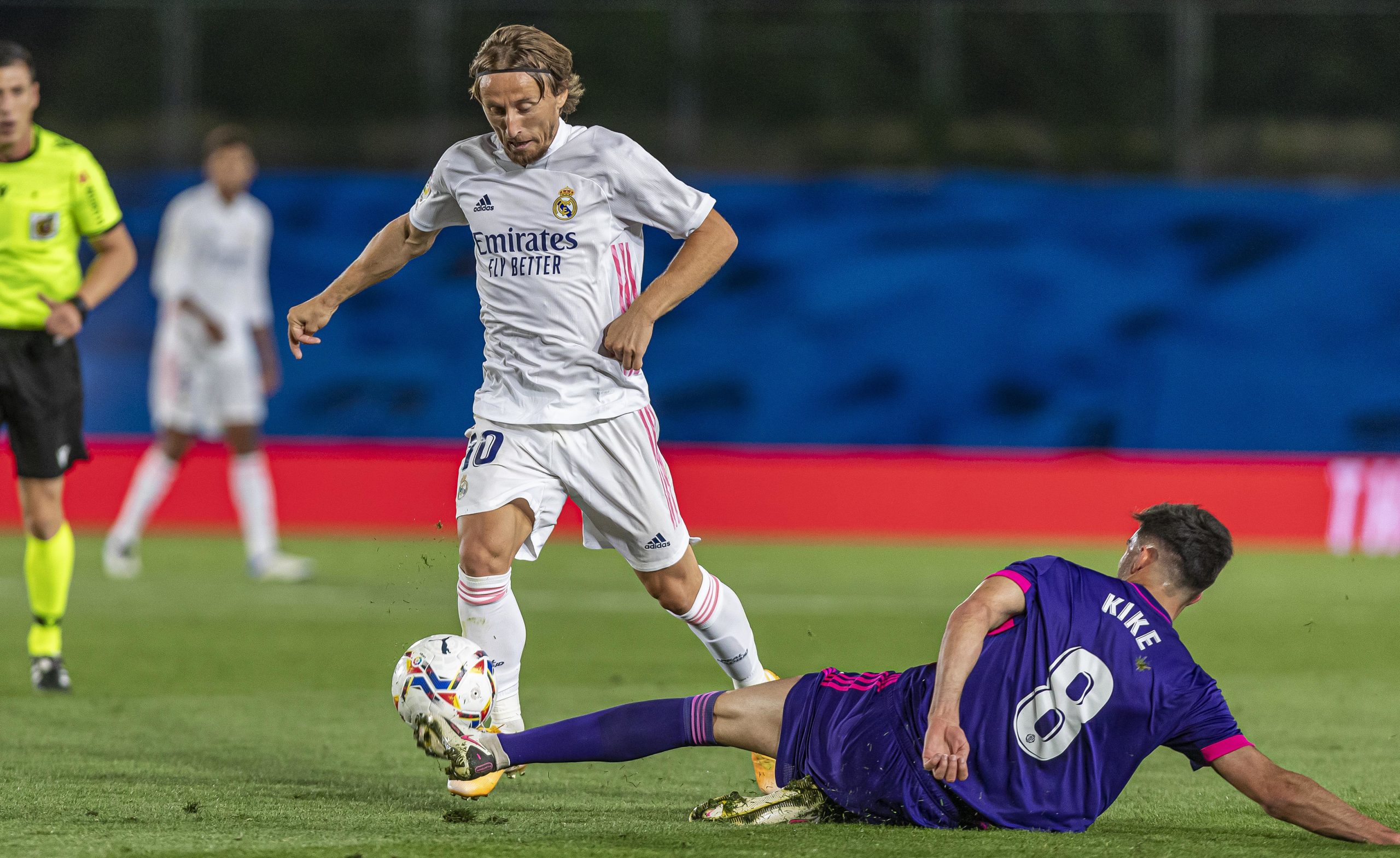 Luka Modric Real Madrid scaled - Atractivos duelos en LaLiga este sábado