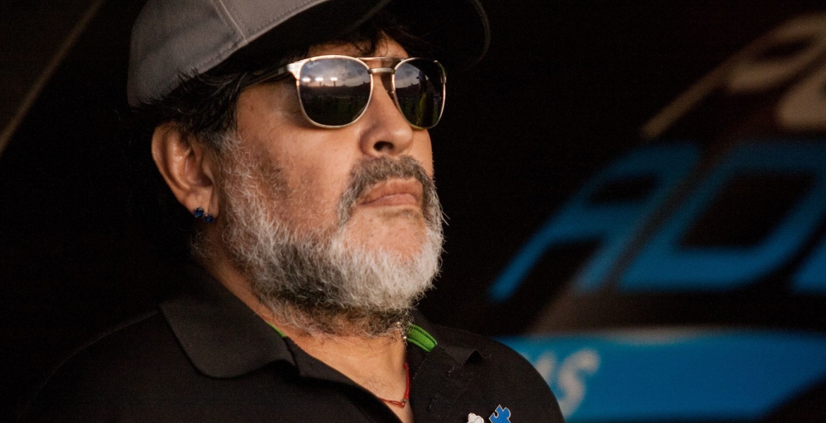 Maradona - Por si las dudas, Maradona se hará examen Covid-19