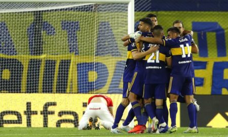BOCA 450x270 - Boca Juniors con un nudo en la garganta avanza en la Libertadores