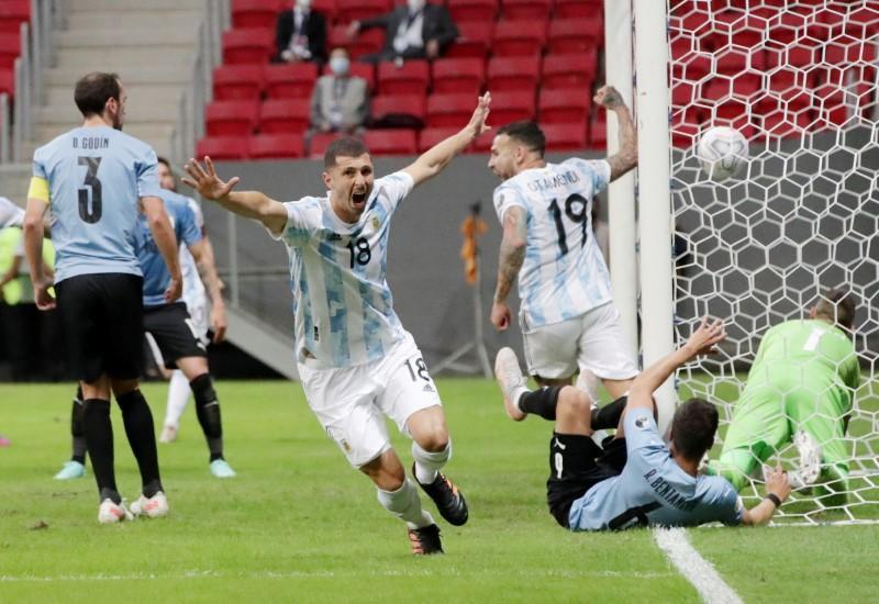 Argentina 1 - Argentina rompe maleficio y por fin gana, derrota 1-0 a Uruguay