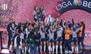 Rayadas 300x180 - Rayadas de Monterrey levantan título Liga MX Femenil