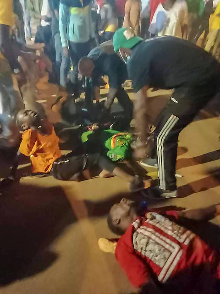 Camerun 1 - Camerún: Estampida, se eleva número de fallecidos