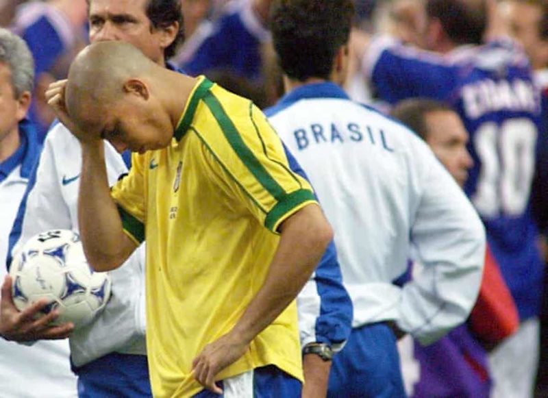 Ronaldo  800x581 - Momentos amargos de los Mundiales parte 2