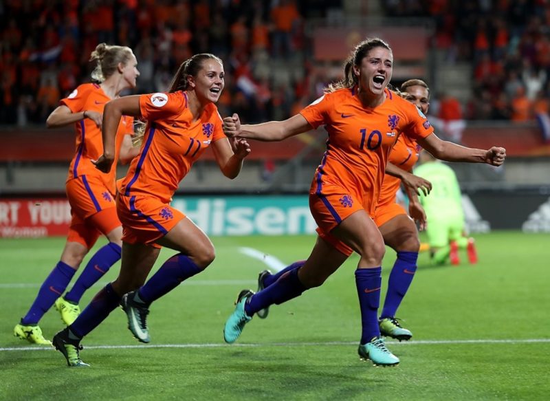 Paises Bajos 2 800x583 - Igualdad salarial en futbol femenil, quienes lo lograron