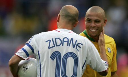 Zidane 4 450x270 - Zidane, cinco momentos en Mundiales 