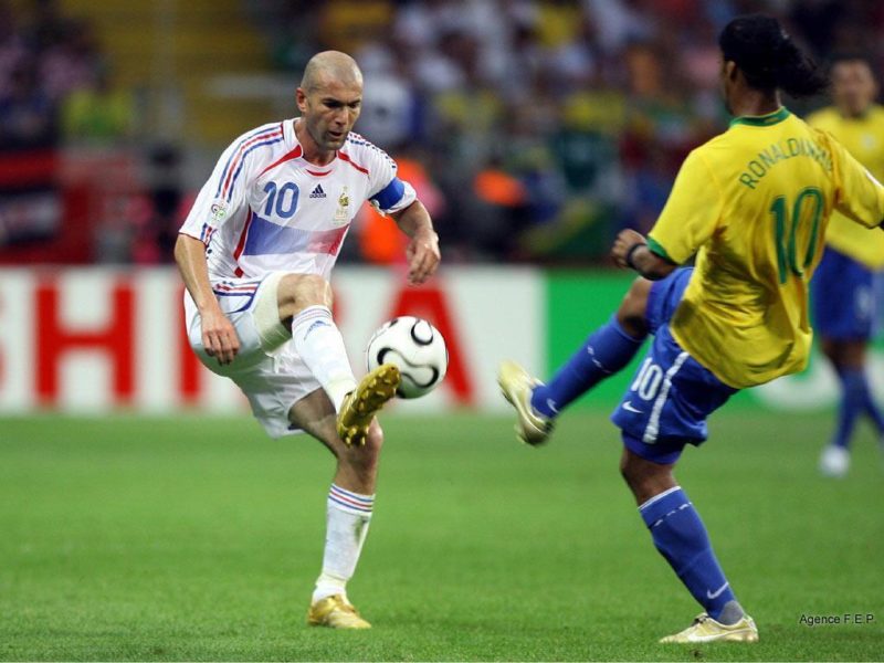 Zidane 5 800x600 - Zidane, cinco momentos en Mundiales 
