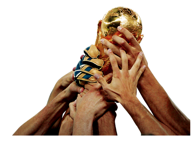 Trofeo con manos - Las 5 curiosidades del Trofeo de la FIFA