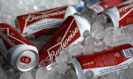 Budweiser 450x270 - Que siempre no, no habrá cerveza en los estadios en Qatar
