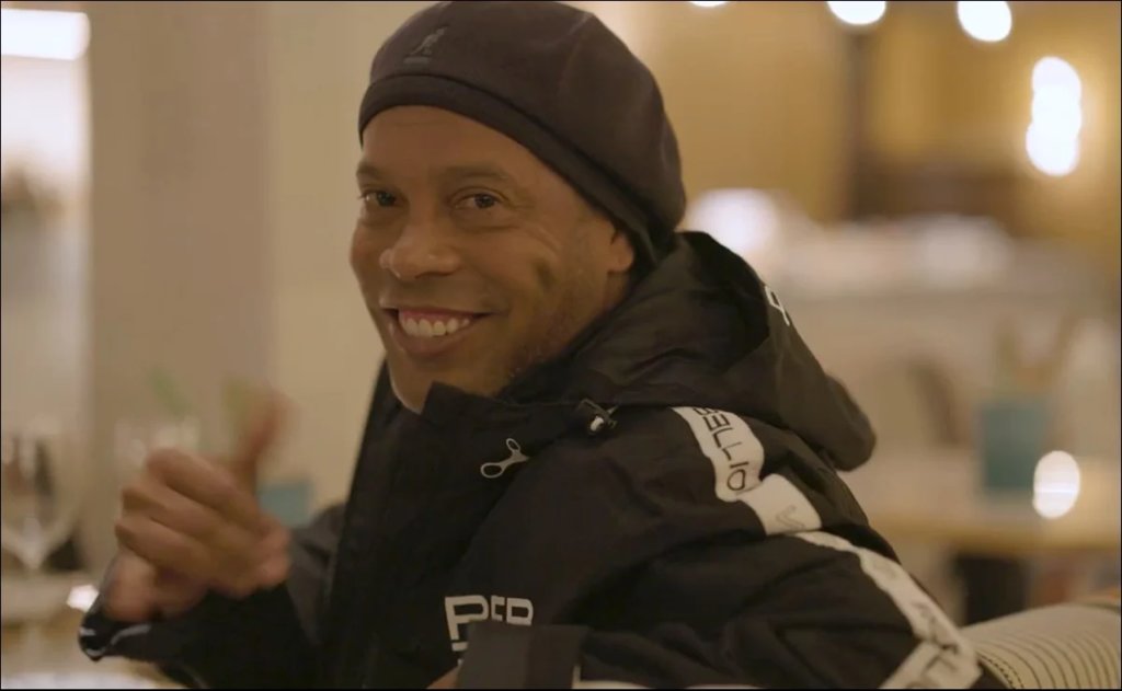 63f7f54ea9f7e - Ronaldinho el jugador sorpresa de la Kings League