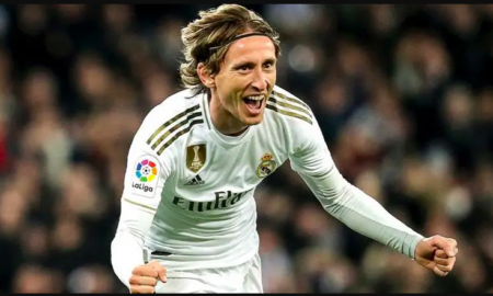 Modric 1 2 450x270 - Modric, eterno en Real Madrid, renueva un año mas