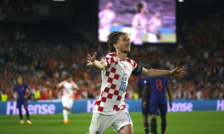 Modric 1 450x270 - Croacia en gran juego vence a Países Bajos