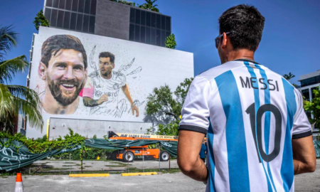 Mural 1 450x270 - Messi ya está en Miami, le dan bienvenida con gigantesco mural