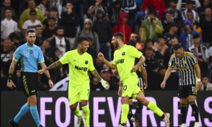 Juve 1 300x180 - Juventus se hunde con sus errores ante Sassuolo
