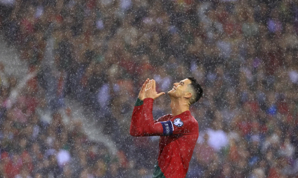 Ronaldo 2 1000x600 - Ronaldo ayuda a Portugal a calificar a la Euro, Francia también 
