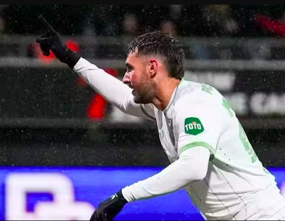 Bebote 2 1 - Santi Giménez se manda hat trick con el Feyenoord