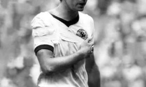 Franz 2 300x180 - Beckenbauer, adiós al mejor futbolista alemán de la historia