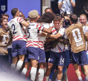 USMNT wins 2-0 vs. Australia and clinches a spot in the knockout stage