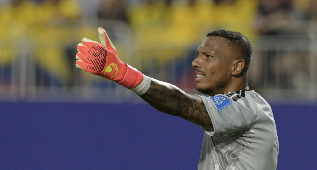 Room sealed the victory, and Curaçao had a night to remember