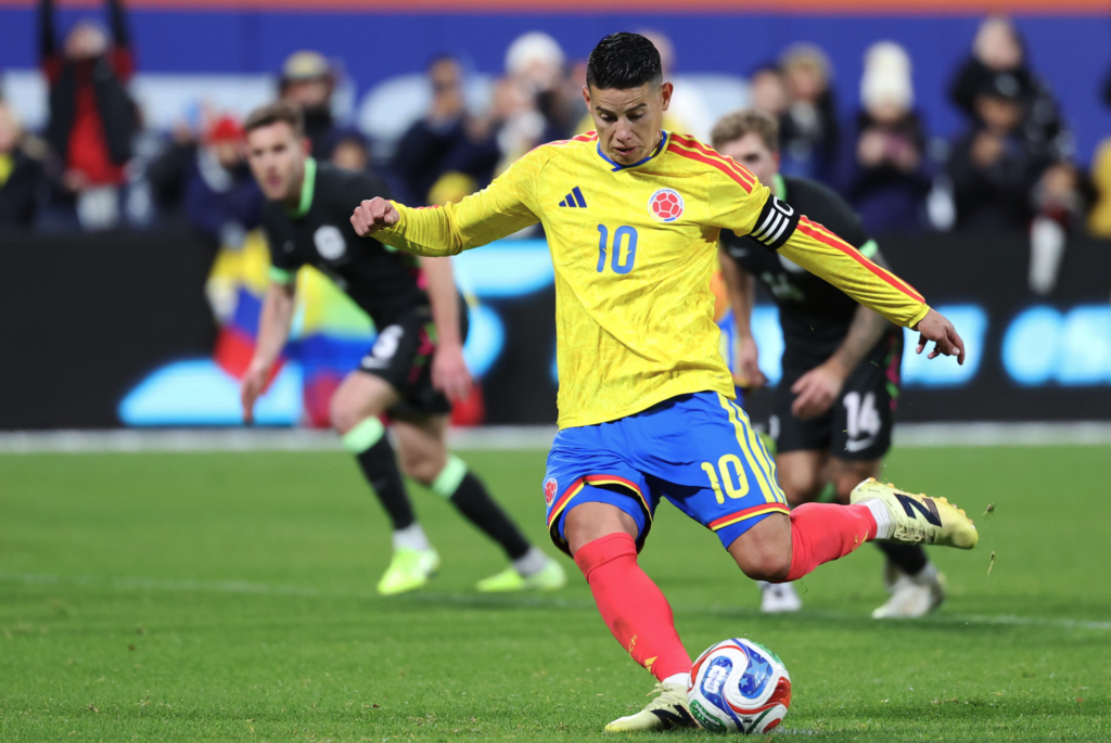 Three late goals seal the victory for Colombia against Australia at Citi Field