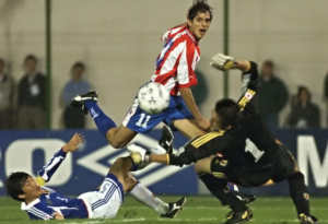 Íconos del Fútbol: Roque Santa Cruz, la leyenda inagotable de Paraguay