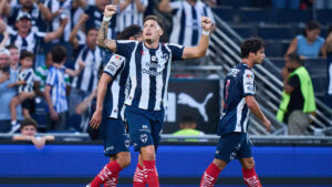 Rayados sufre, pero vence a Santos en un partidazo para arrancar con triunfo