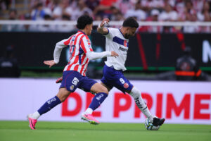 Toluca hizo la diablura, dominó a Chivas