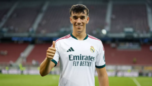 Real Madrid sign young Spanish forward Carlos Espi from Levante