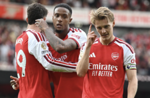 ¡Rugido de campeón! Arsenal remonta al Chelsea; United hizo el ridículo