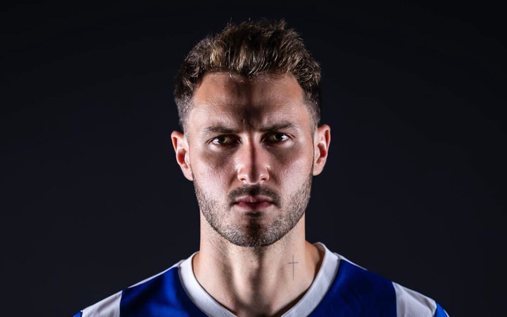 Santi Gimenez signs with Porto after disappointing stint in Italy