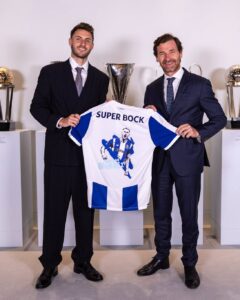 ¡El Bebote es Dragón! Santi Giménez busca revancha y ficha con el Porto