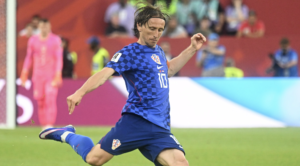 Viejos los cerros: Modric desafía al tiempo