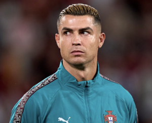 Cristiano Ronaldo rompe silencio y deja Portugal