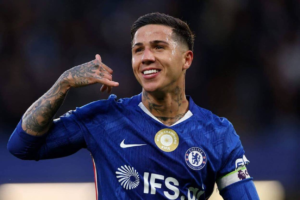 Manchester City agree record £125m fee for Enzo Fernandez