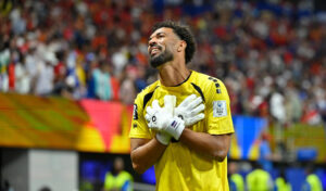 Vozinha celebra su nominación al Balón de Oro 2026 con Colo Colo