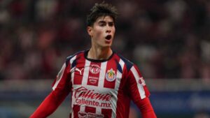 Armando ‘Hormiga’ González brilla con doblete y asistencia en la Copa de Grecia