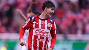 Chivas se derrumba ante Querétaro y pierde el invicto