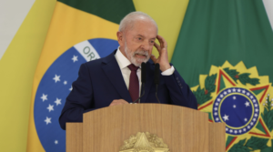 Brasil frena apuestas y clubes alertan pérdidas